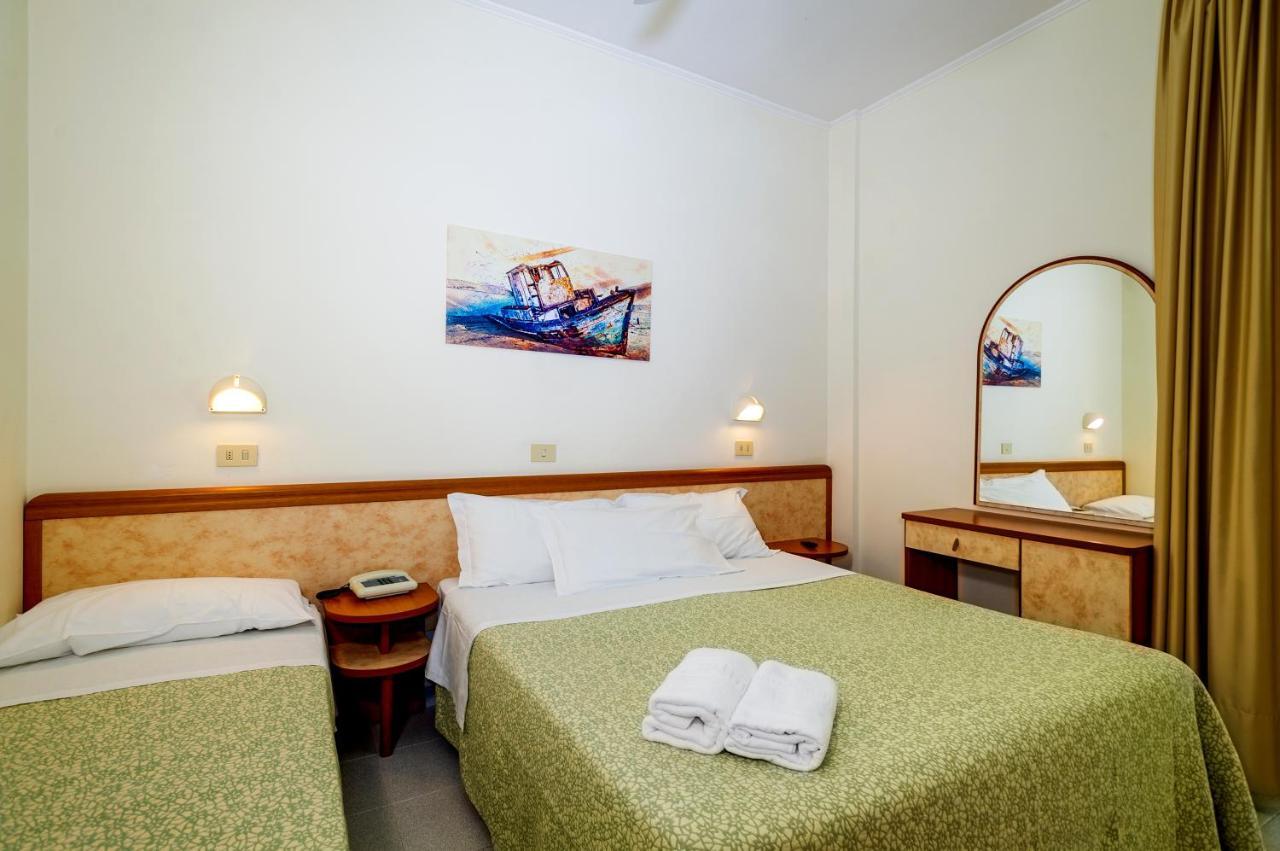 Hotel Miramare - Silvi Marina Dış mekan fotoğraf
