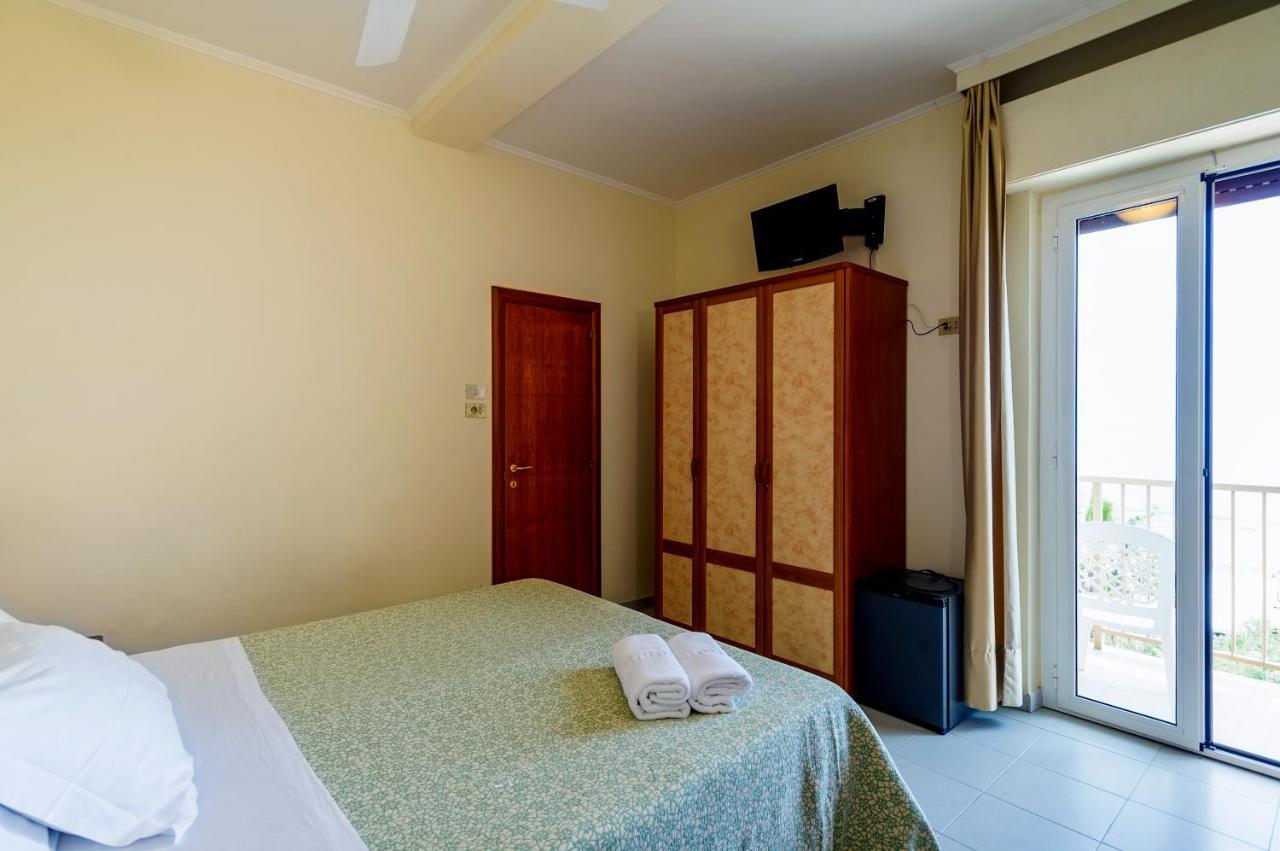 Hotel Miramare - Silvi Marina Dış mekan fotoğraf